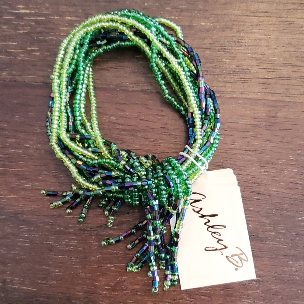 FREE WITH ANY PURCHASE SHIMMERY BRACELET